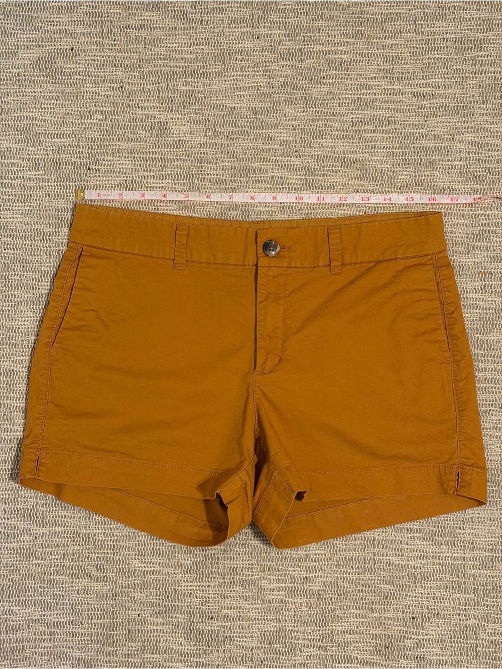 Old Navy Women's Mustard Everyday Shorts